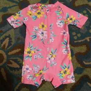 Old navy floral wetsuit  5/$25